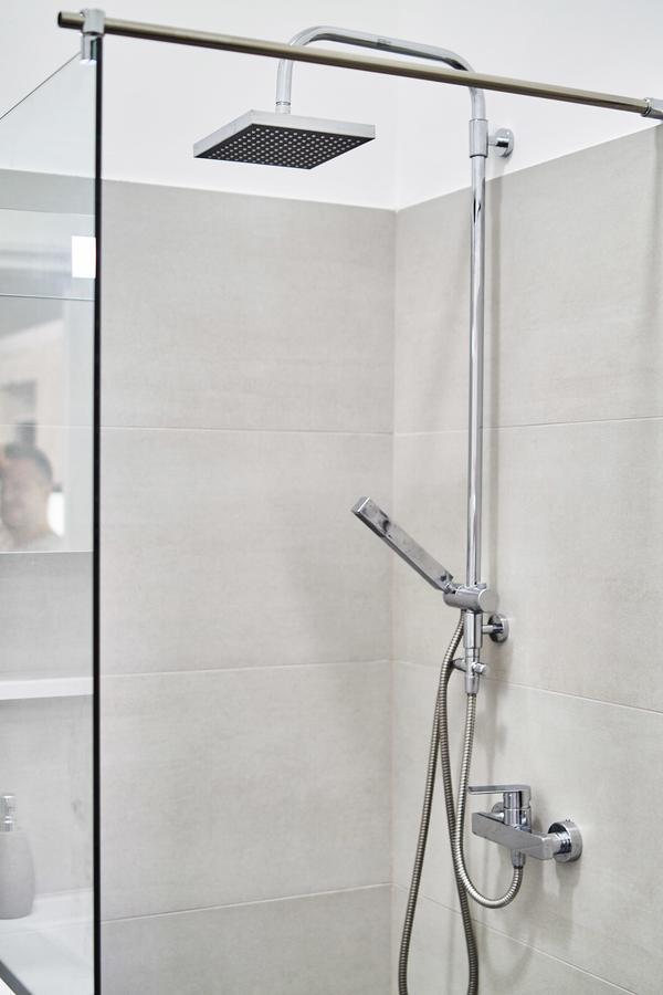 Design Apartment In The City Center With Ac Budapest Luaran gambar