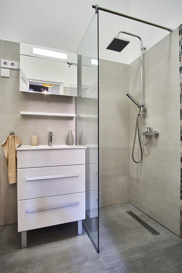 Design Apartment In The City Center With Ac Budapest Luaran gambar