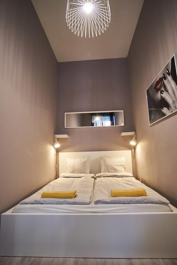 Design Apartment In The City Center With Ac Budapest Luaran gambar